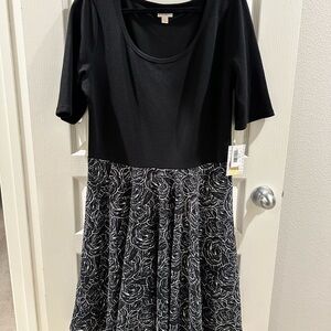 LuLaRoe Nicole Black and White Patterned Midi Dress
